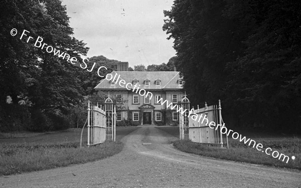 BEAULIEU  WEST FRONT FROM GATES